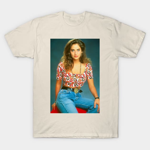 natalie imbruglia T-Shirt by Pop-clothes